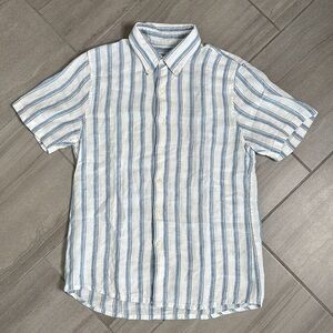 Abercrombie & Fitch Blue and White Striped Casual Button Down Shirt